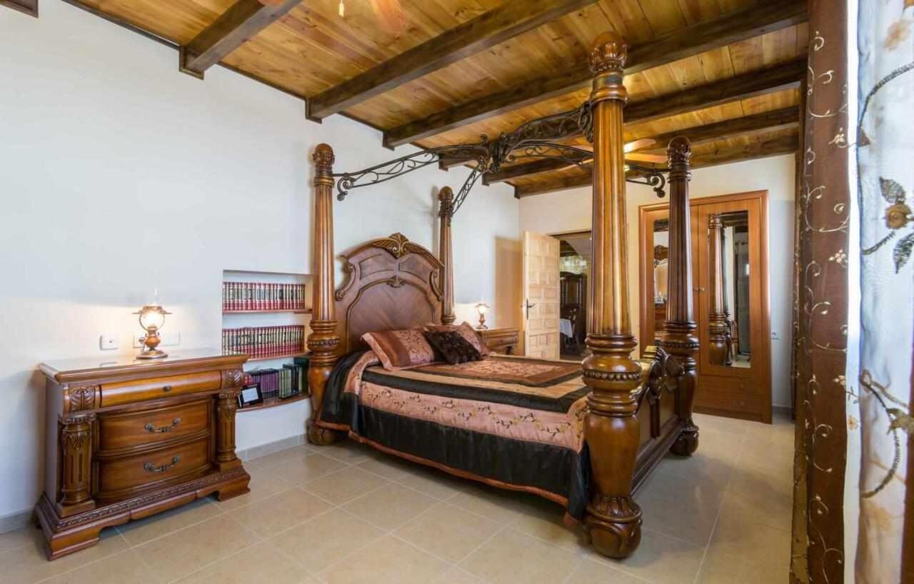 Casa Rural La Del Alba Seria Argamasilla De Alba Ngoại thất bức ảnh