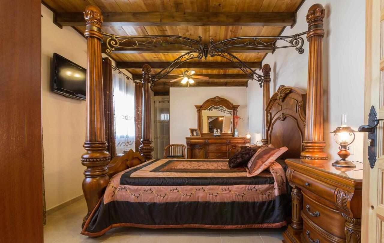 Casa Rural La Del Alba Seria Argamasilla De Alba Ngoại thất bức ảnh