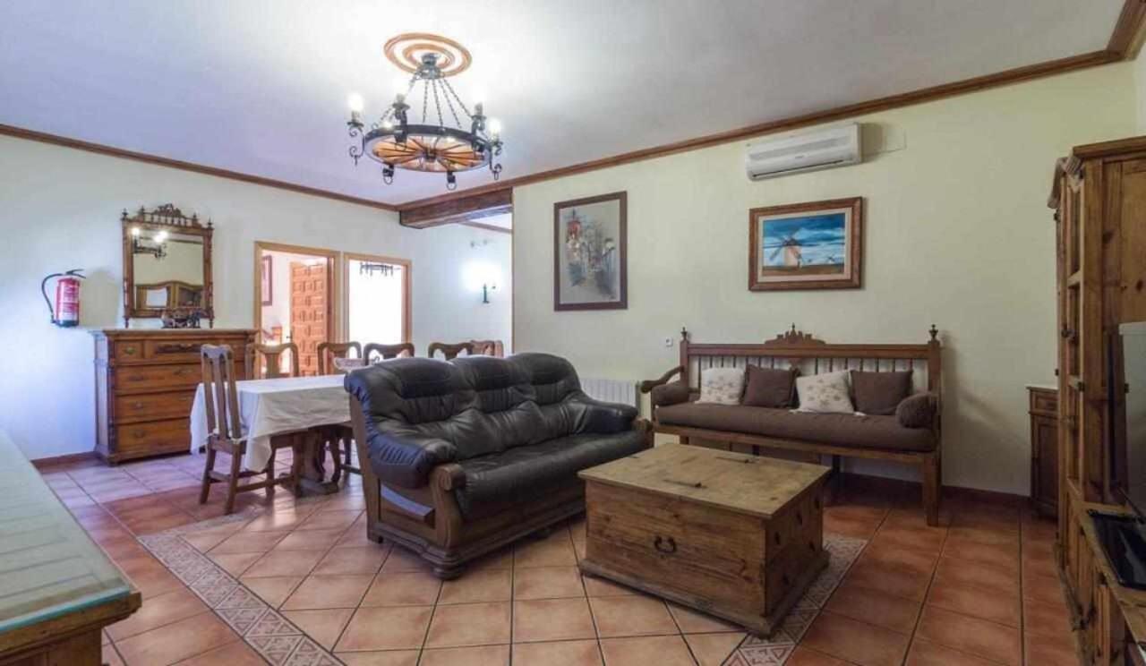 Casa Rural La Del Alba Seria Argamasilla De Alba Ngoại thất bức ảnh